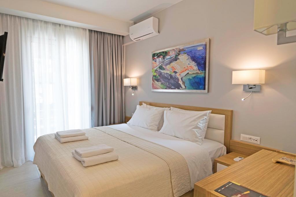 Sonja Beachfront Apartments คาโตดารัตโซ ภายนอก รูปภาพ