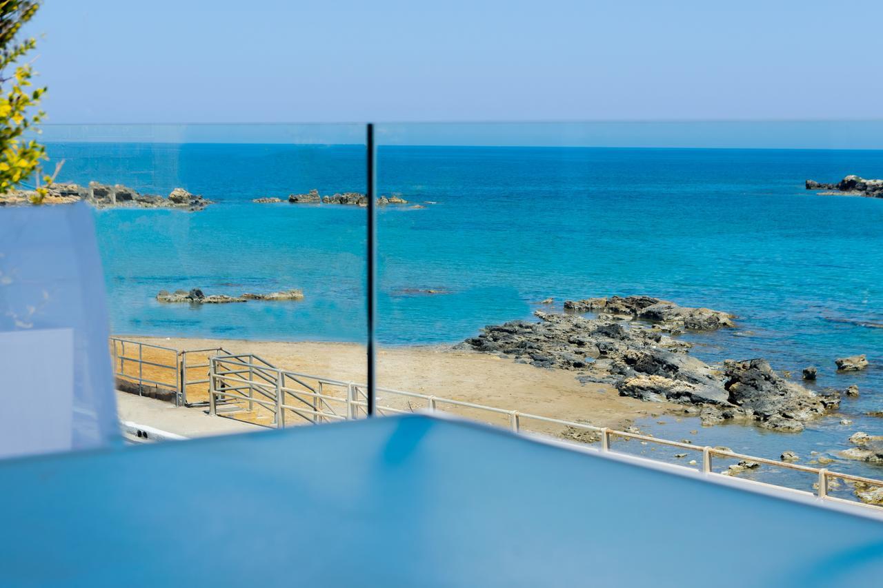 Sonja Beachfront Apartments คาโตดารัตโซ ภายนอก รูปภาพ