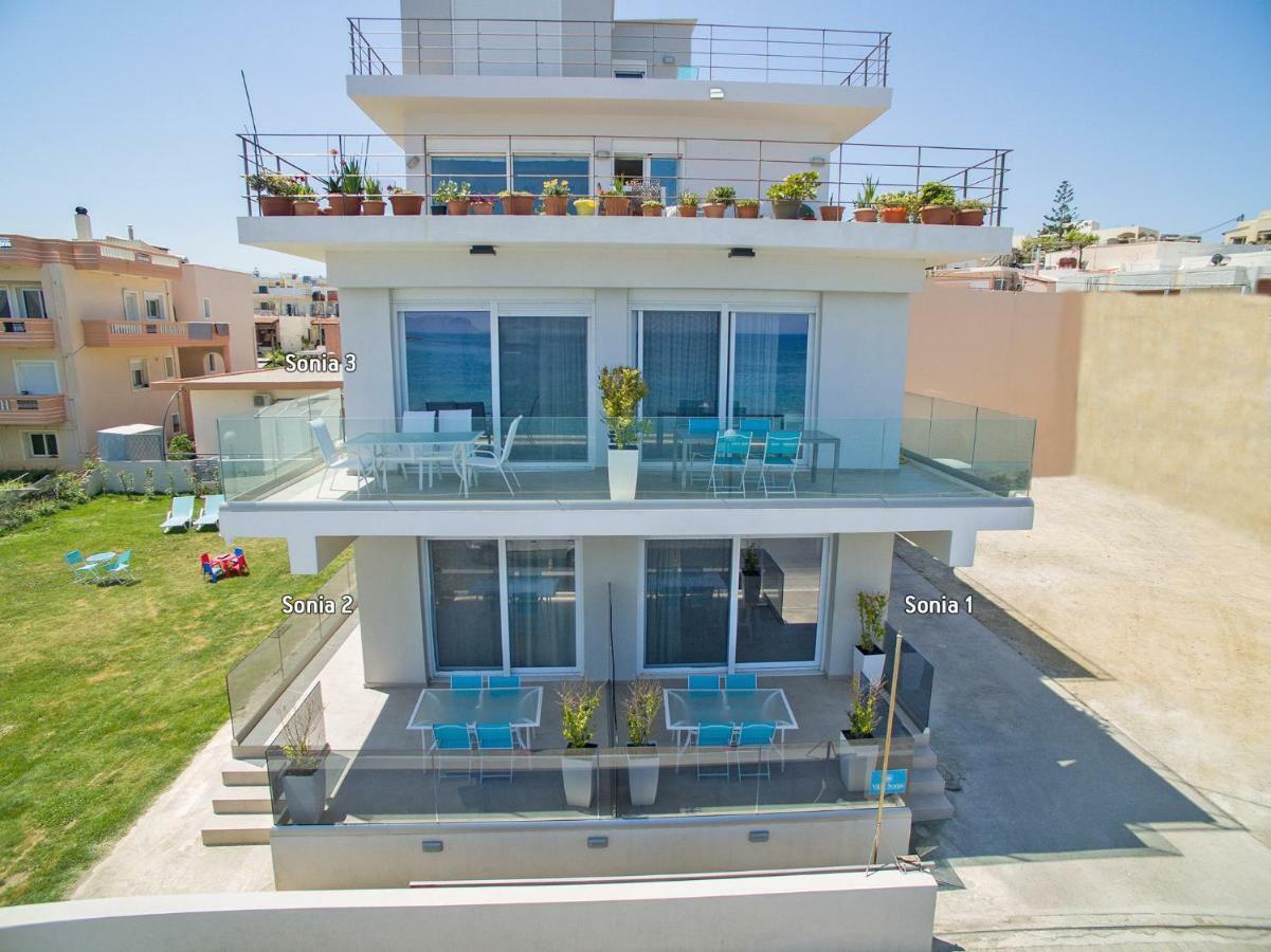 Sonja Beachfront Apartments คาโตดารัตโซ ภายนอก รูปภาพ